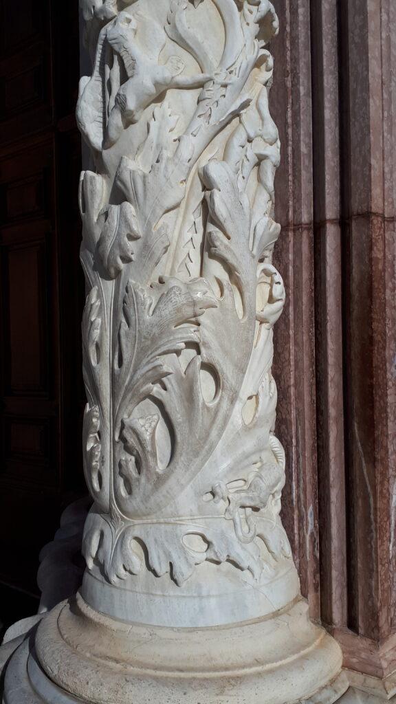 Le foglie di Acanto del Duomo di Siena