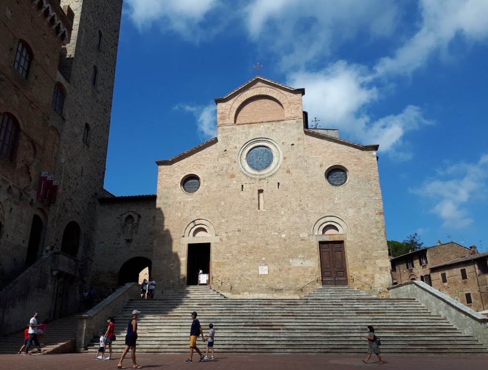 Cibo, vino e diavoli a San Gimignano